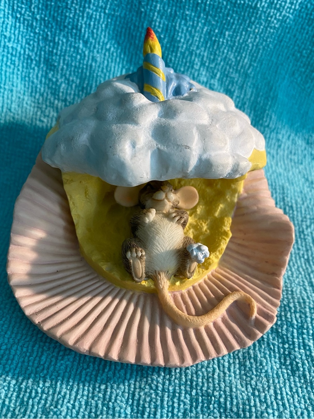 Charming Tails Happy Birthday Mouse in a Cupcake by Fitz & Floyd issued 1997.